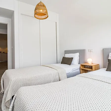 Modern 3 Bedroom Retreat In Benahavis