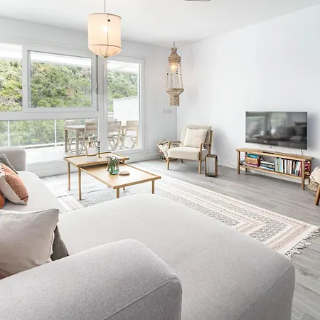 Modern 3 Bedroom Retreat In *