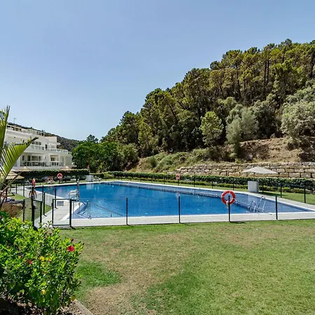 Modern 3 Bedroom Retreat In * Benahavis