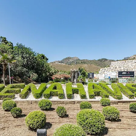 Apartment Modern 3 Bedroom Retreat In Benahavis