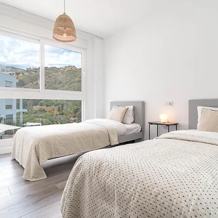 Modern 3 Bedroom Retreat In * Benahavis